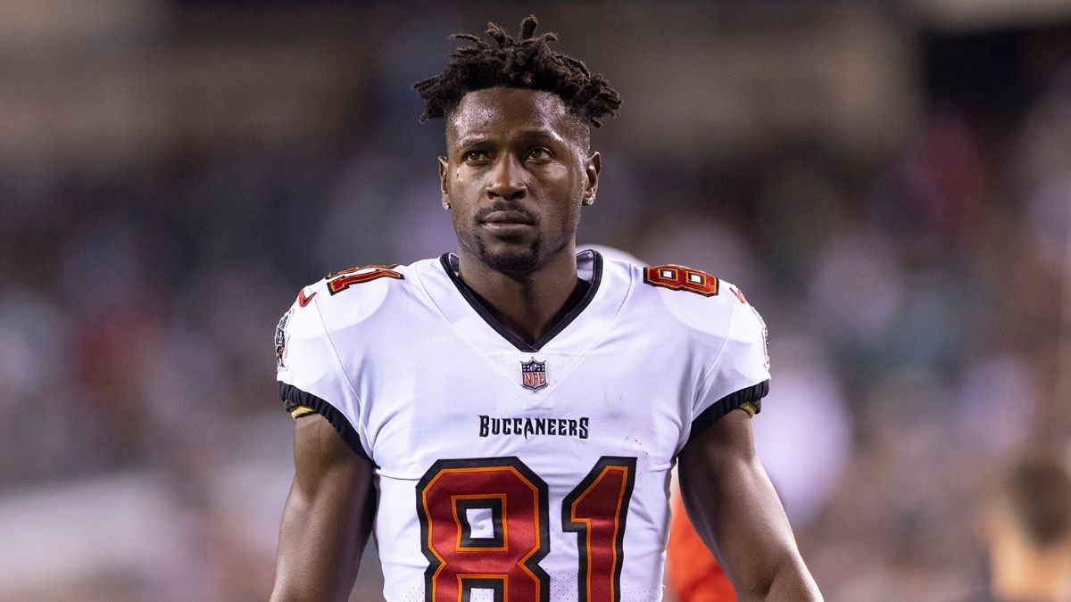 Antonio Brown's Challenging Youth and Family Dynamics Shaped His Resilience