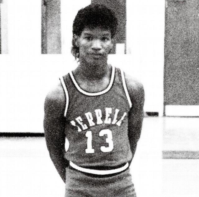 Jamie Foxx: From High School QB to Hollywood Star Recovering from Health Scare