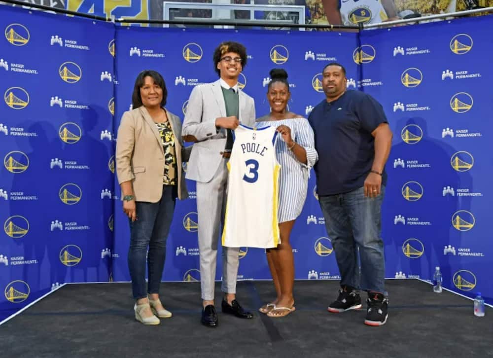 Exploring Jordan Poole's Bold Hair Transformation Journey